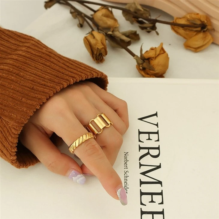 gold rope ring ladies