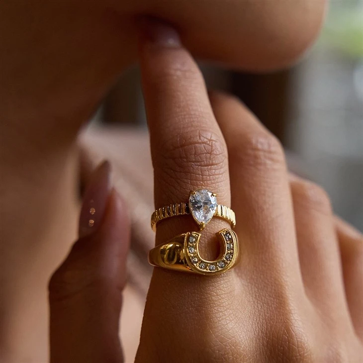 Bold U Band Ring factory